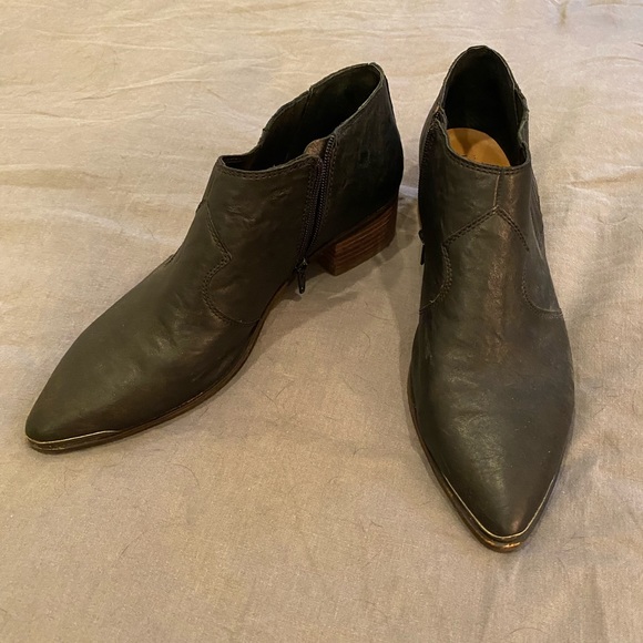 Stacked Heel Leather Booties - Picture 4 of 4